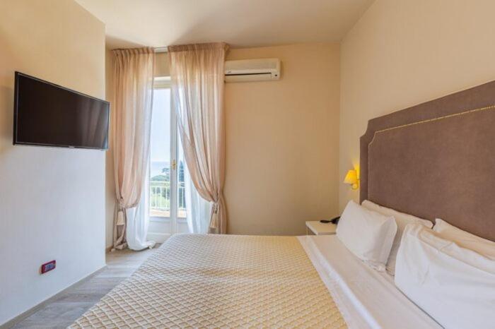 Hotel Rosa Dei Venti 레리치 외부 사진