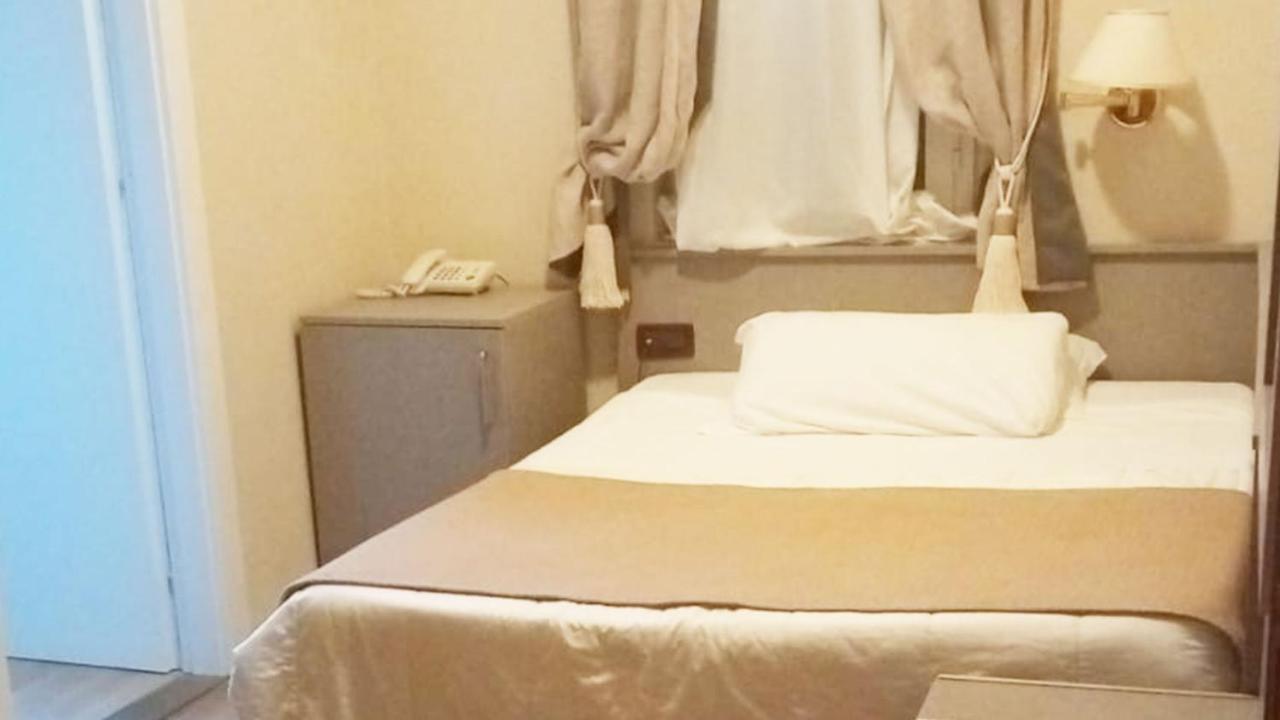 Hotel Rosa Dei Venti 레리치 외부 사진