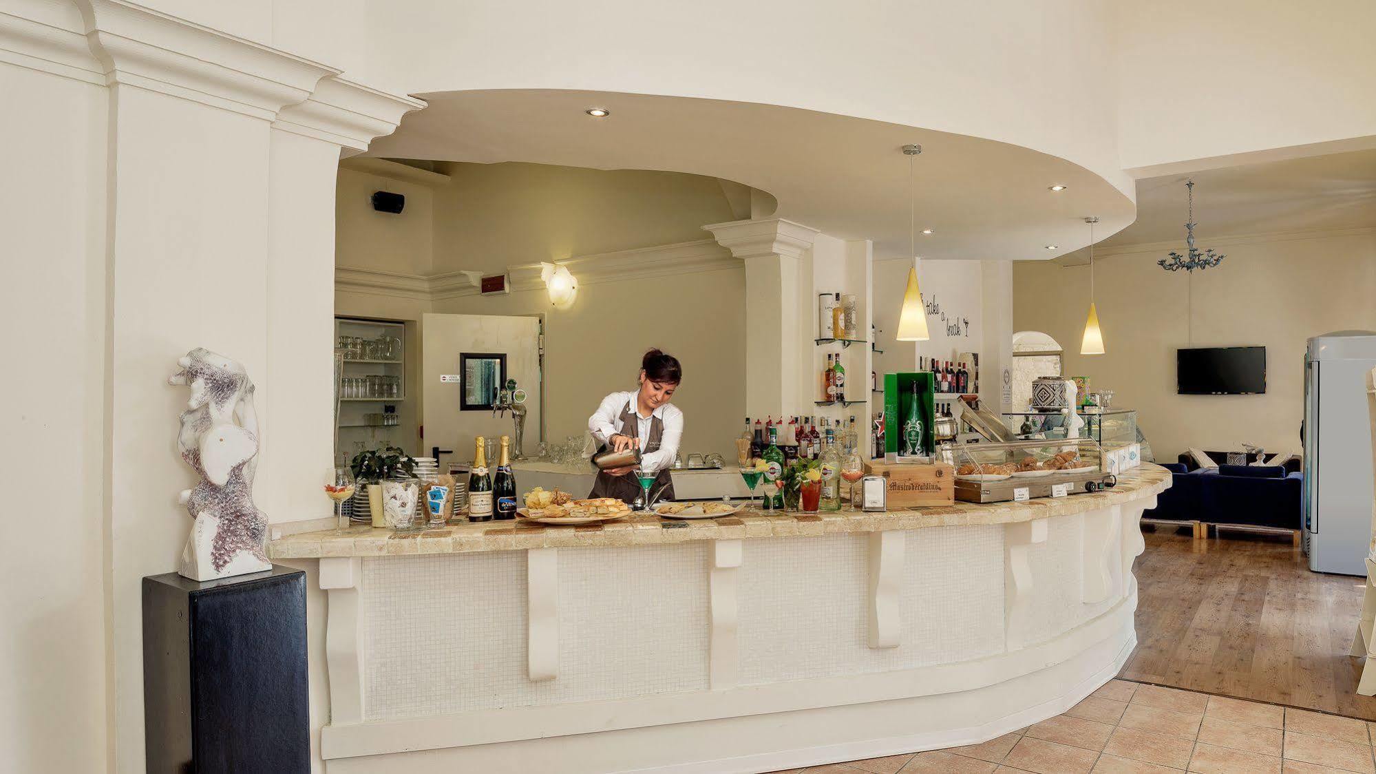 Hotel Rosa Dei Venti 레리치 외부 사진